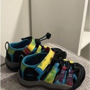 Keen Toddler Size 8T Sandals